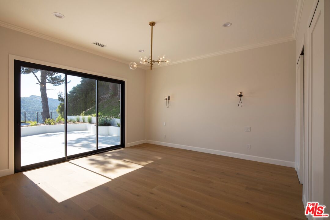 Pacific Palisades, CA, 90272
