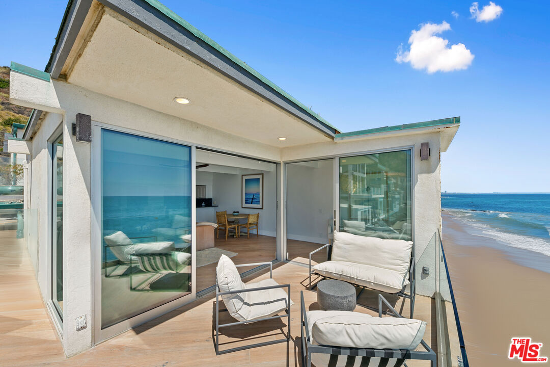 19046 Pacific Coast Hwy