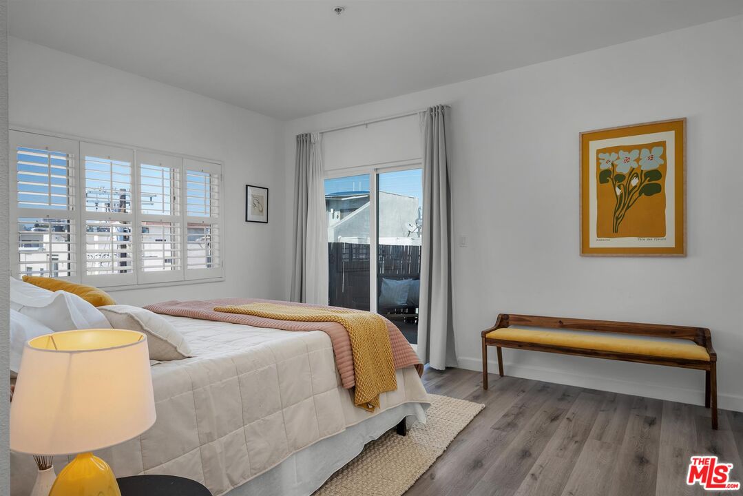 1932 Pelham Ave Unit: 401