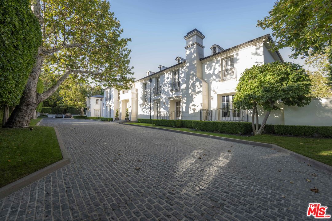One the Most Spectacular Estate in Holmby Hills