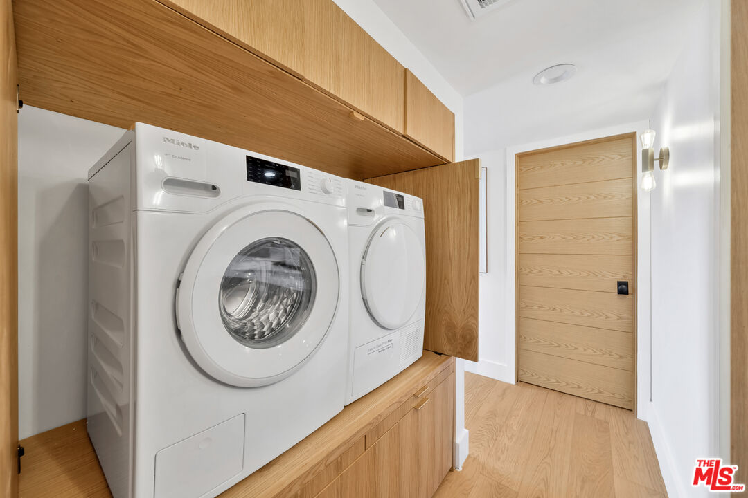 1033 Carol Dr Unit: 304