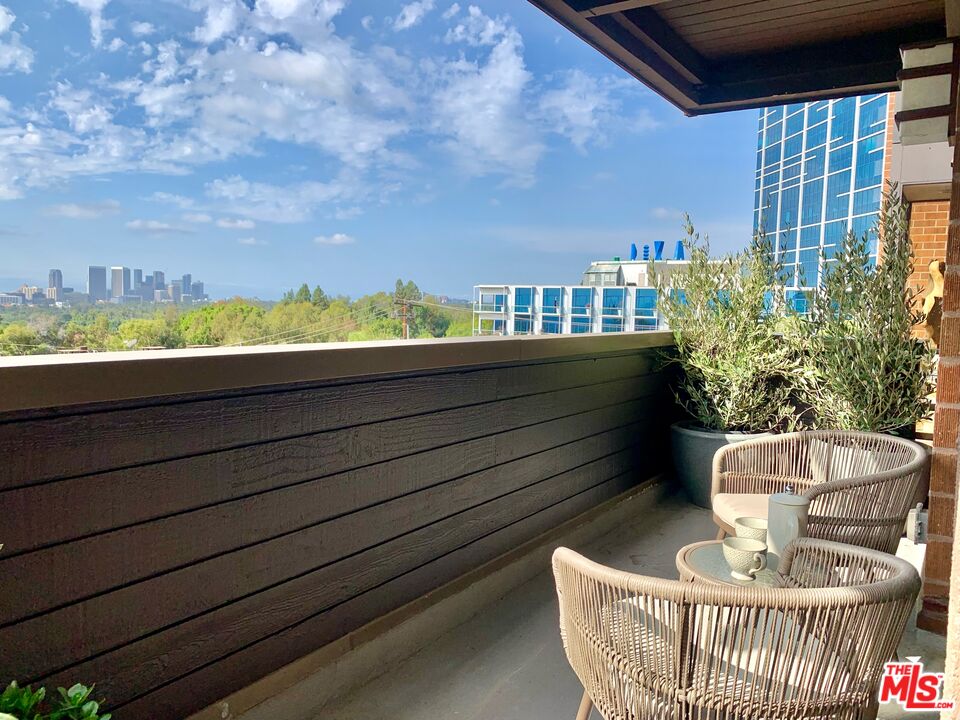 1033 Carol Dr Unit: 304