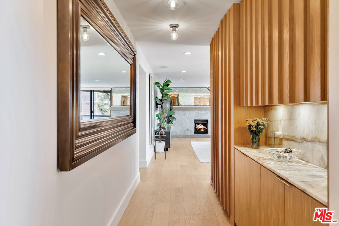 1033 Carol Dr Unit: 304
