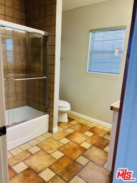 843 Westbourne Dr