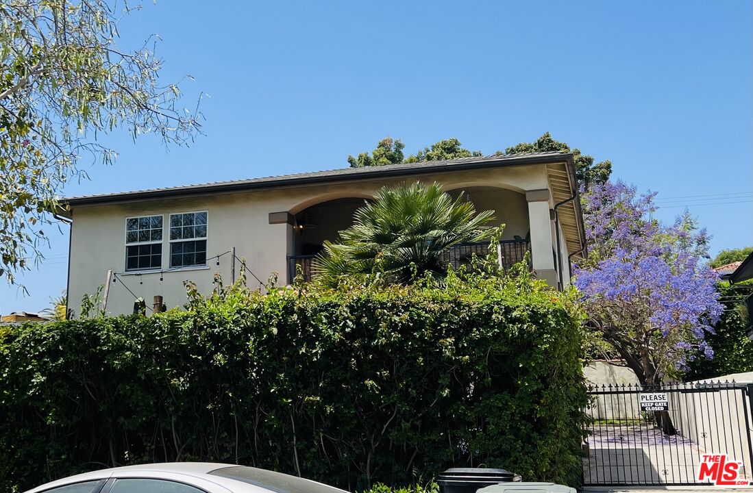843 Westbourne Dr