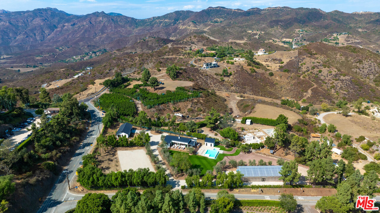 1754 Lechusa Rd