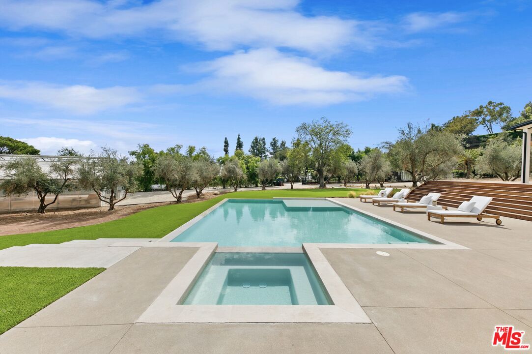 1754 Lechusa Rd