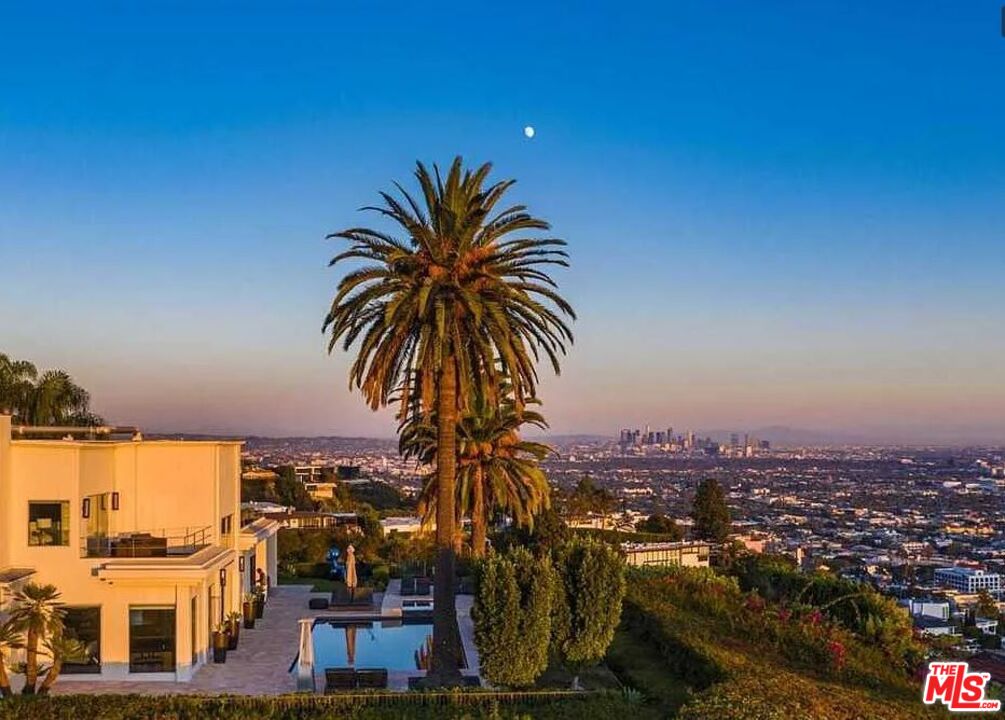 Los Angeles, CA, 90069