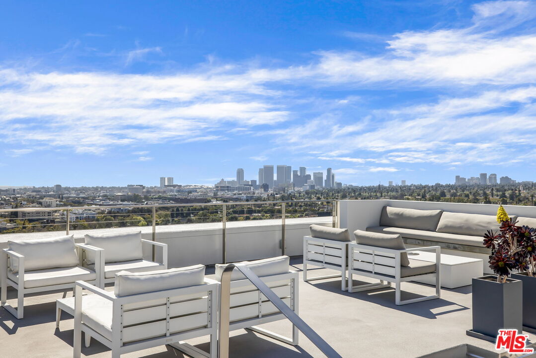 West Hollywood, CA, 90069