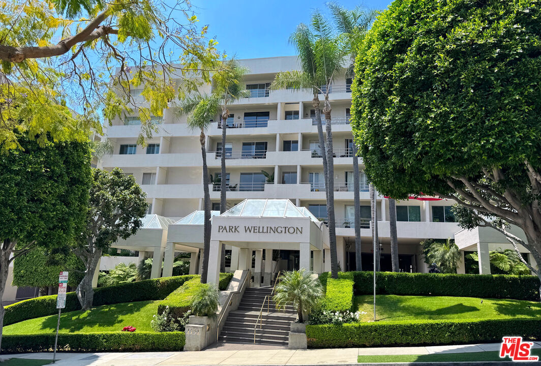 West Hollywood, CA, 90069