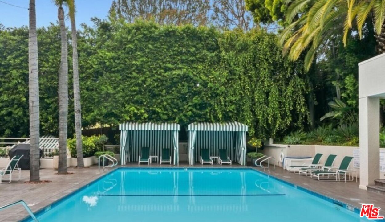 West Hollywood, CA, 90069