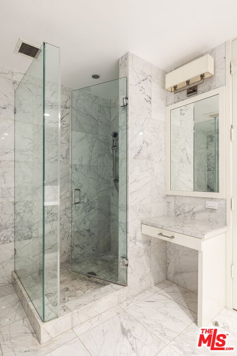 211 S Spalding Dr Unit: N105