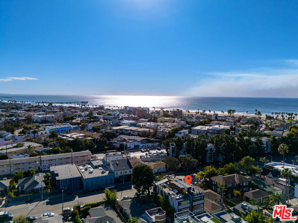 303 Venice Way