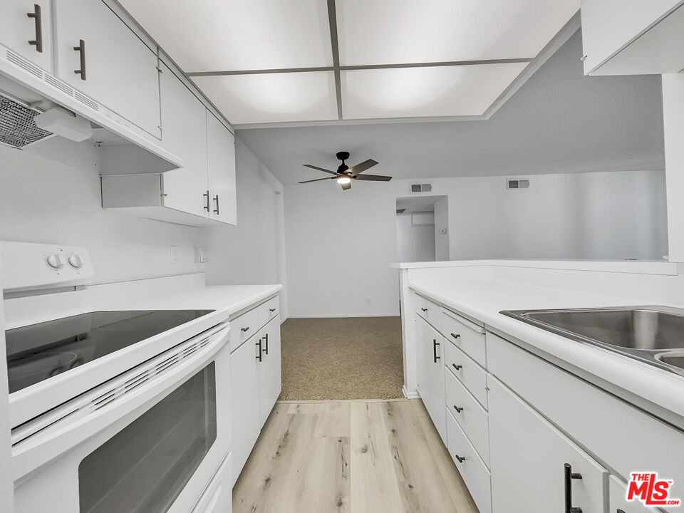 4712 Park Granada Unit: 183