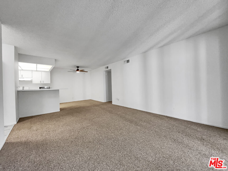 4712 Park Granada Unit: 183