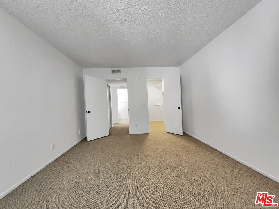 4712 Park Granada Unit: 183