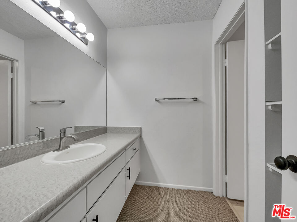 4712 Park Granada Unit: 183