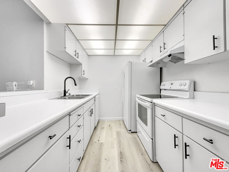 4712 Park Granada Unit: 183