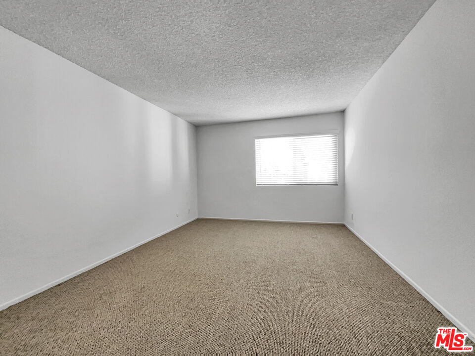 4712 Park Granada Unit: 183