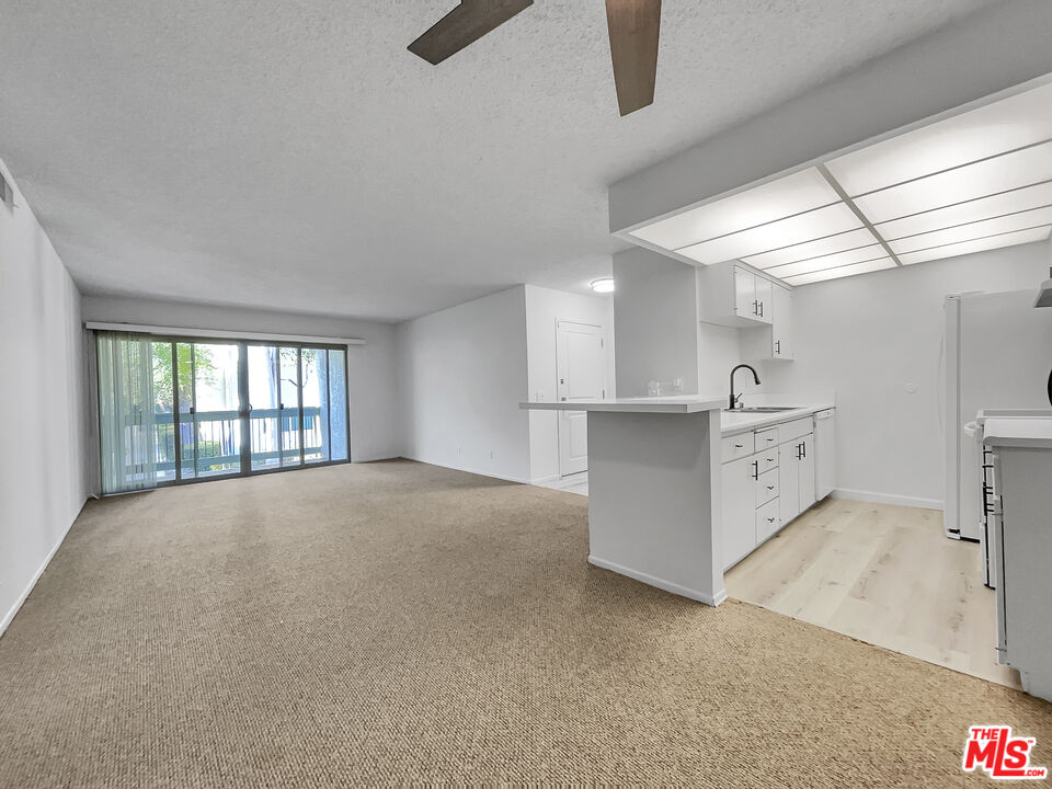 4712 Park Granada Unit: 183