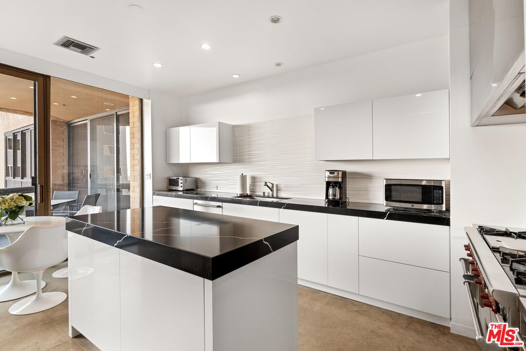 10430 Wilshire Blvd Unit: 505