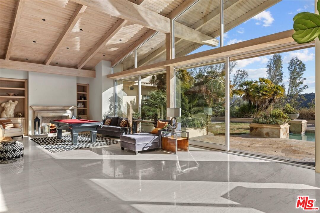 25120 Jim Bridger Rd