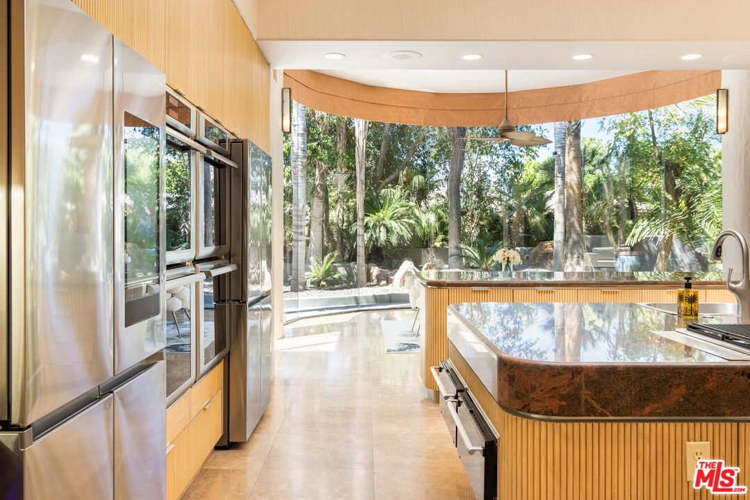 3 Mozart Ln