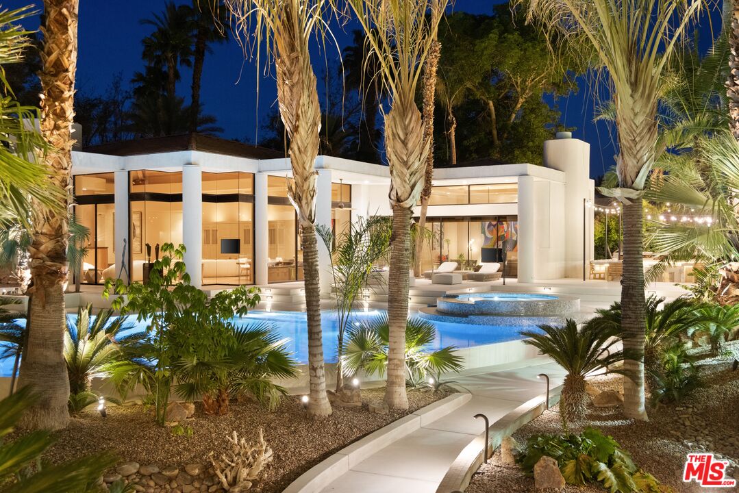 3 Mozart Ln