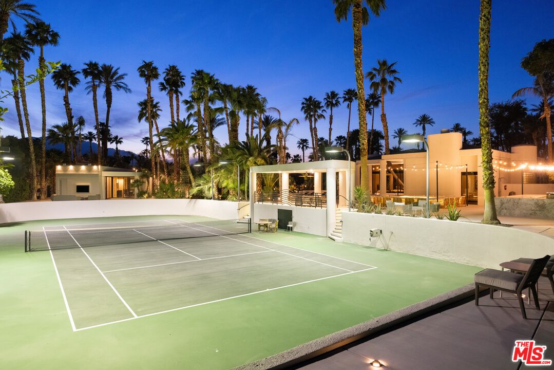 3 Mozart Ln