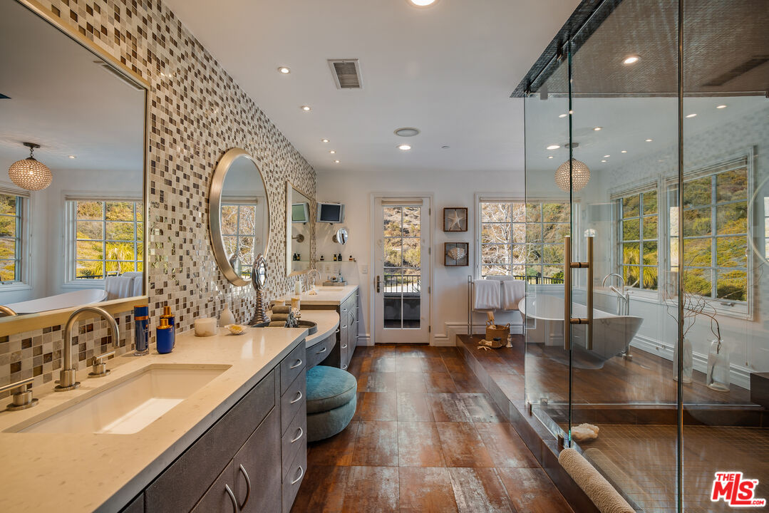 Exquisite Home in A Gated Community