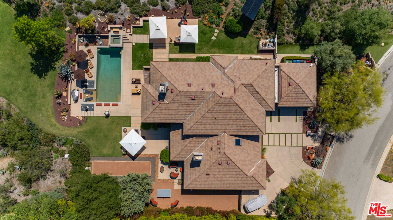 Exquisite Home in A Gated Community