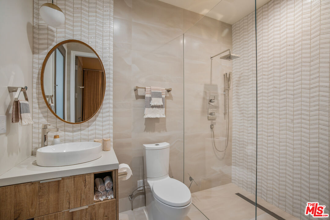 Exquisite Home in A Gated Community