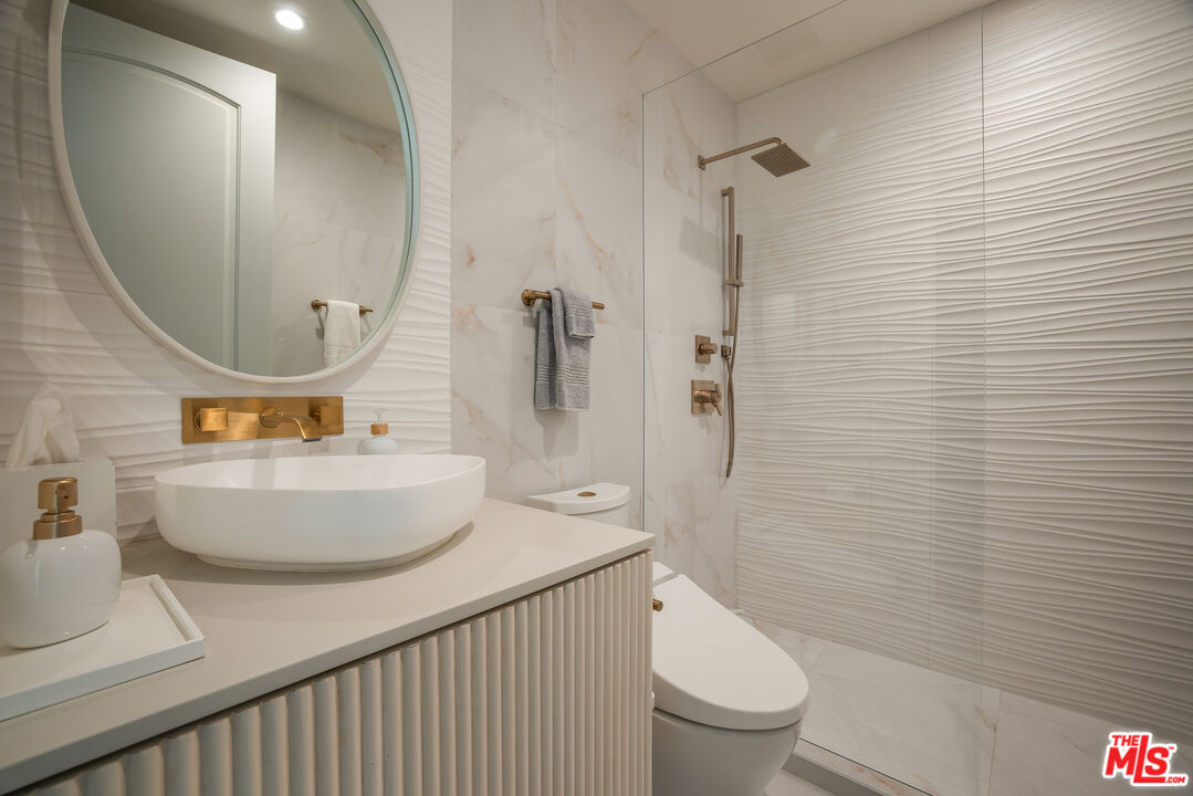 Exquisite Home in A Gated Community