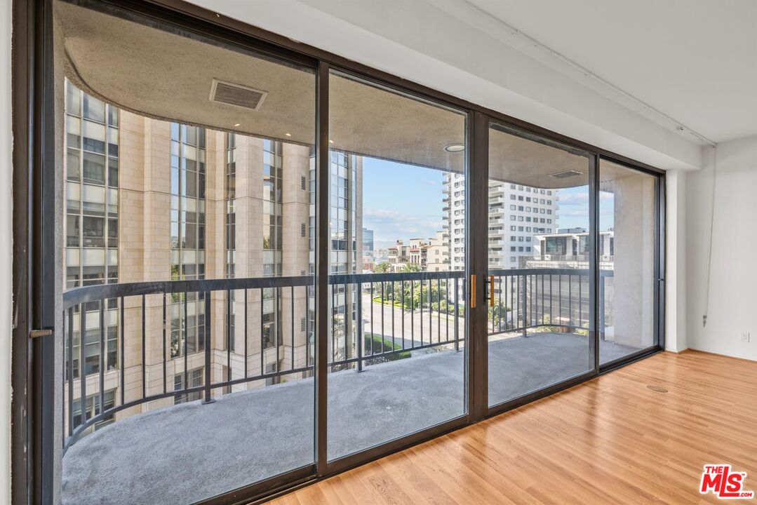 10750 Wilshire Blvd Unit: 501