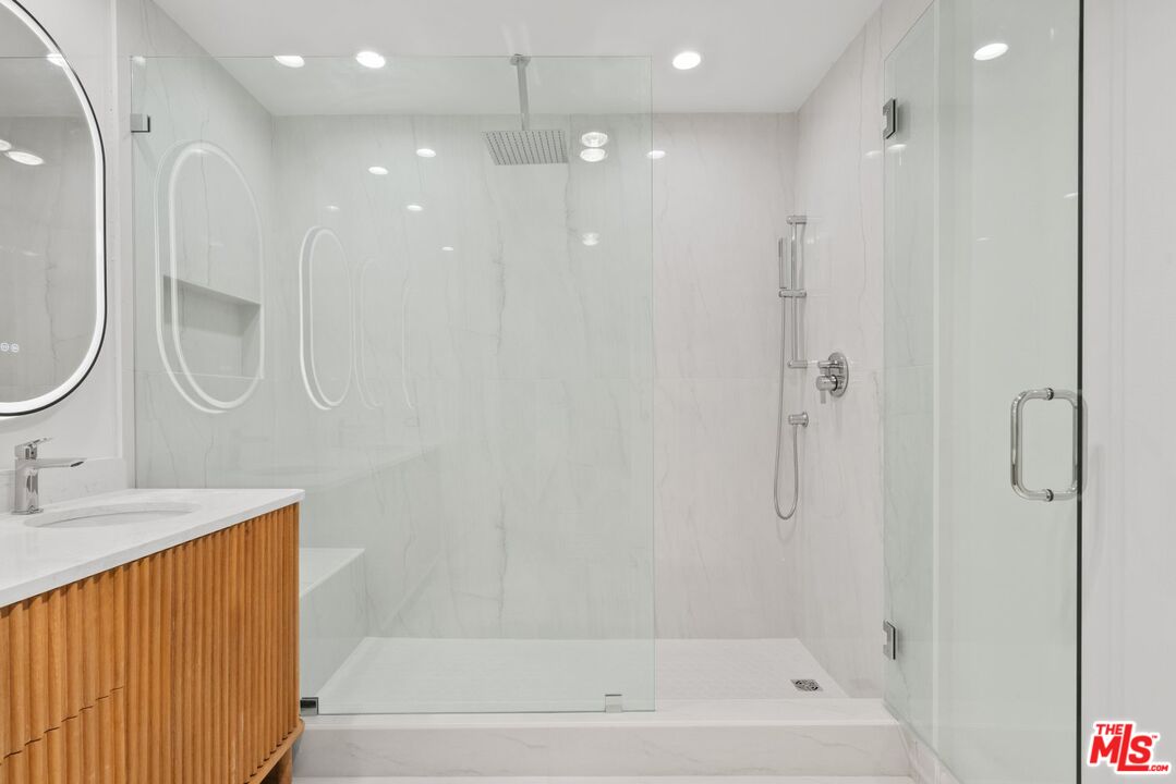 10750 Wilshire Blvd Unit: 501