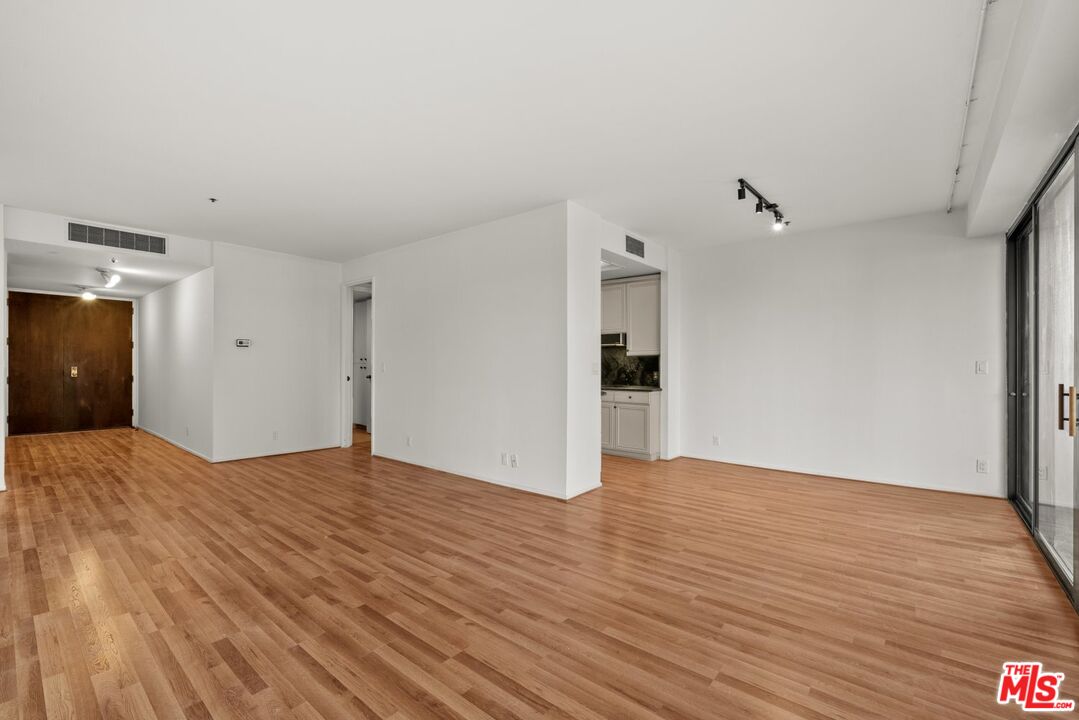 10750 Wilshire Blvd Unit: 501