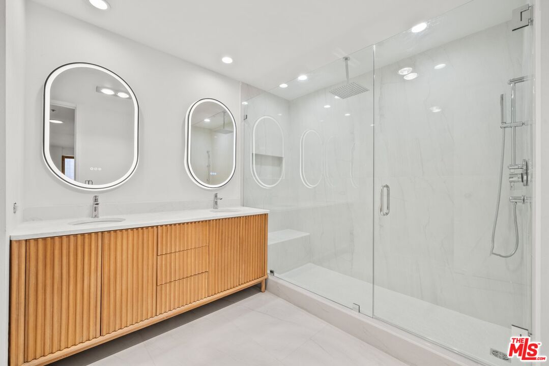 10750 Wilshire Blvd Unit: 501