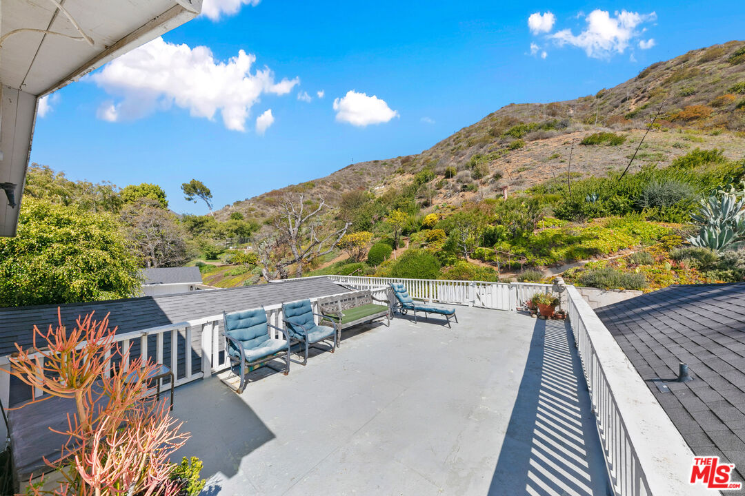 30602 Vista Sierra Dr