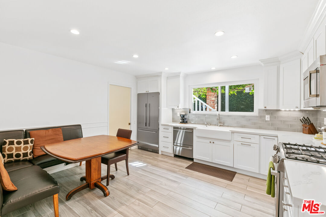 30602 Vista Sierra Dr