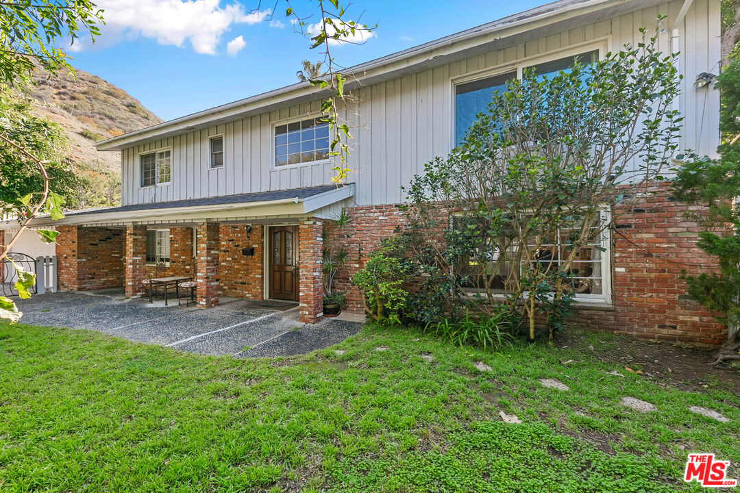 30602 Vista Sierra Dr