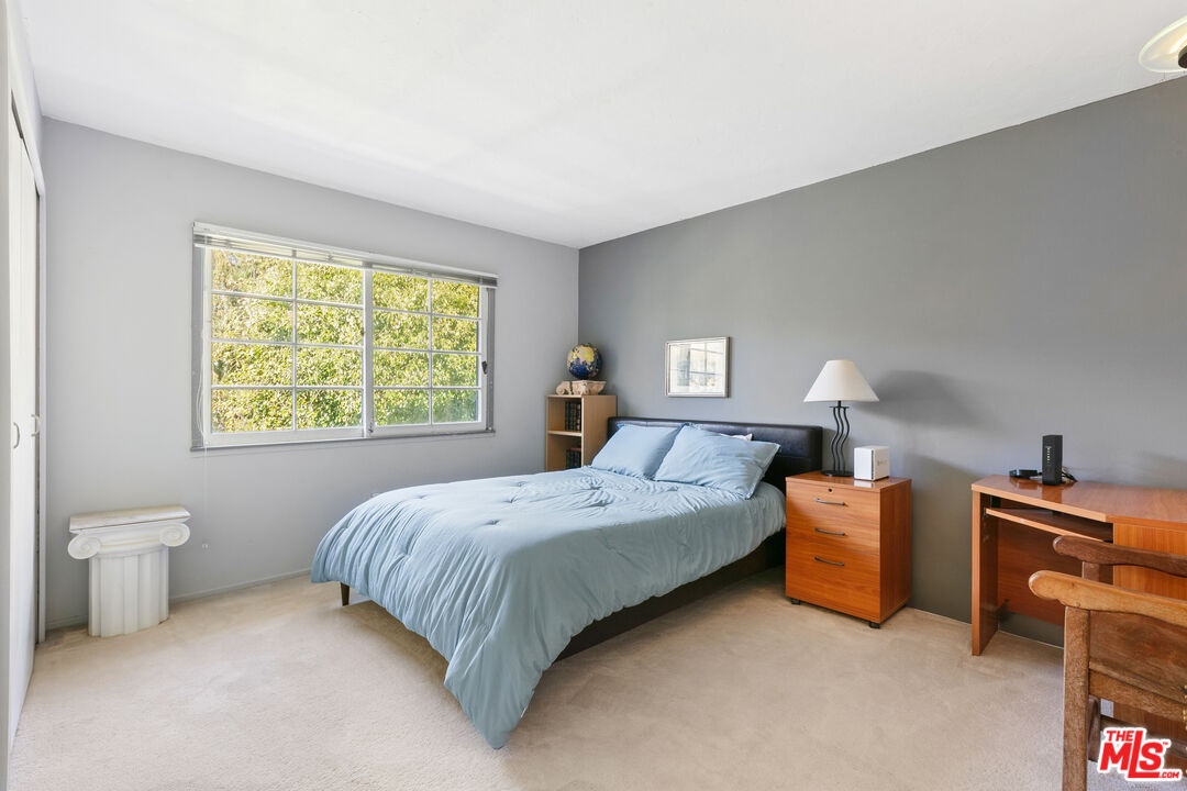 30602 Vista Sierra Dr