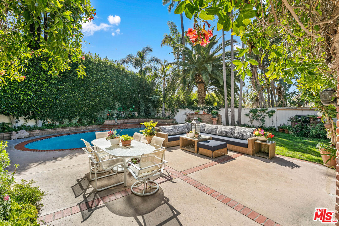 30602 Vista Sierra Dr