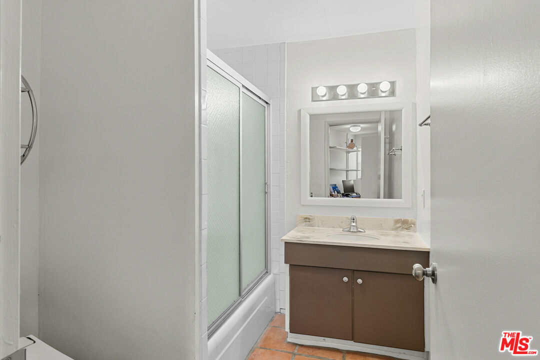 30602 Vista Sierra Dr