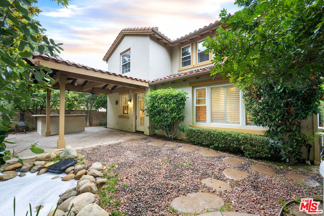Calabasas, CA, 91302