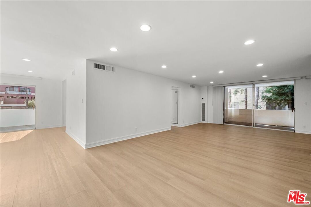 262 N Crescent Dr Unit: 3A