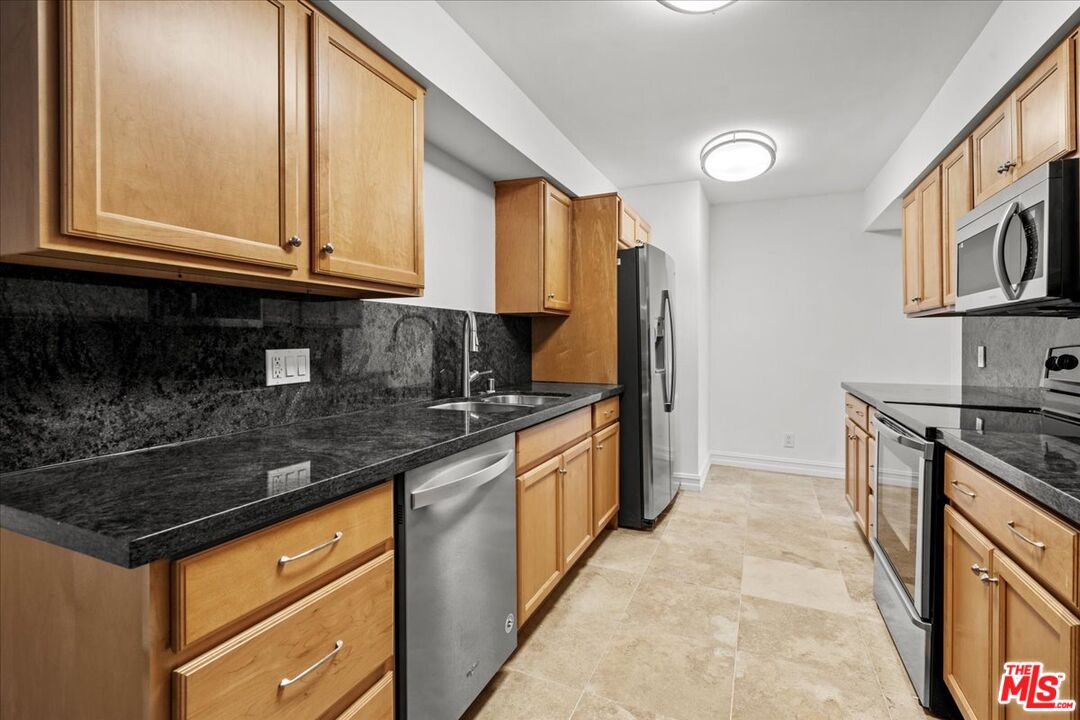 262 N Crescent Dr Unit: 3A