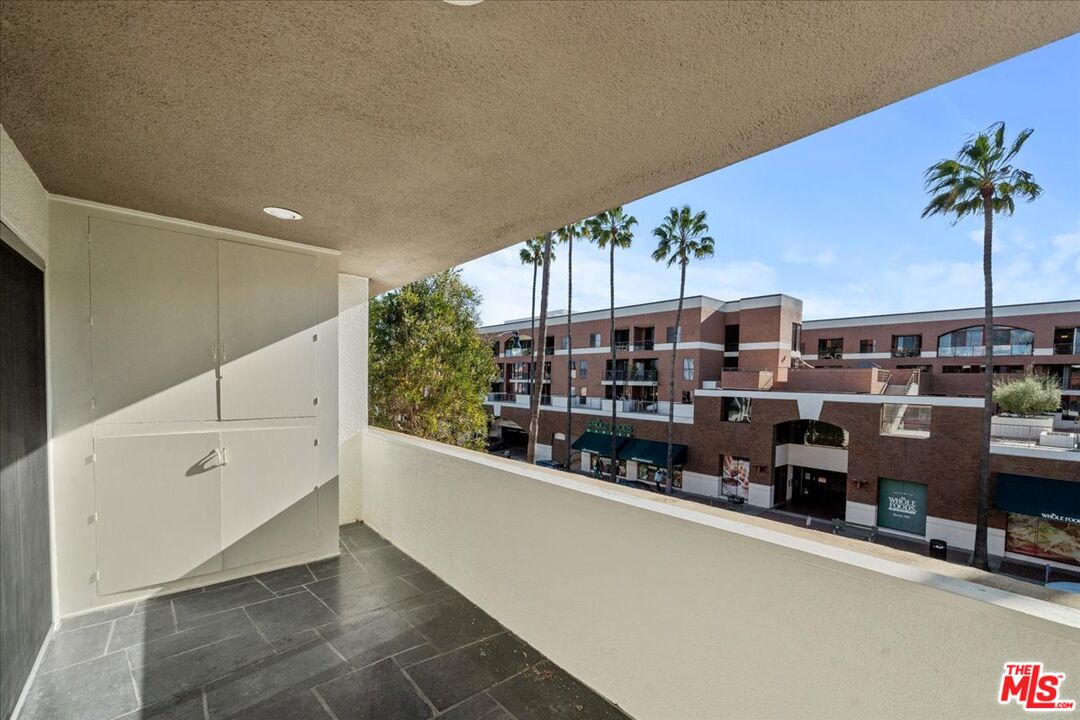 262 N Crescent Dr Unit: 3A