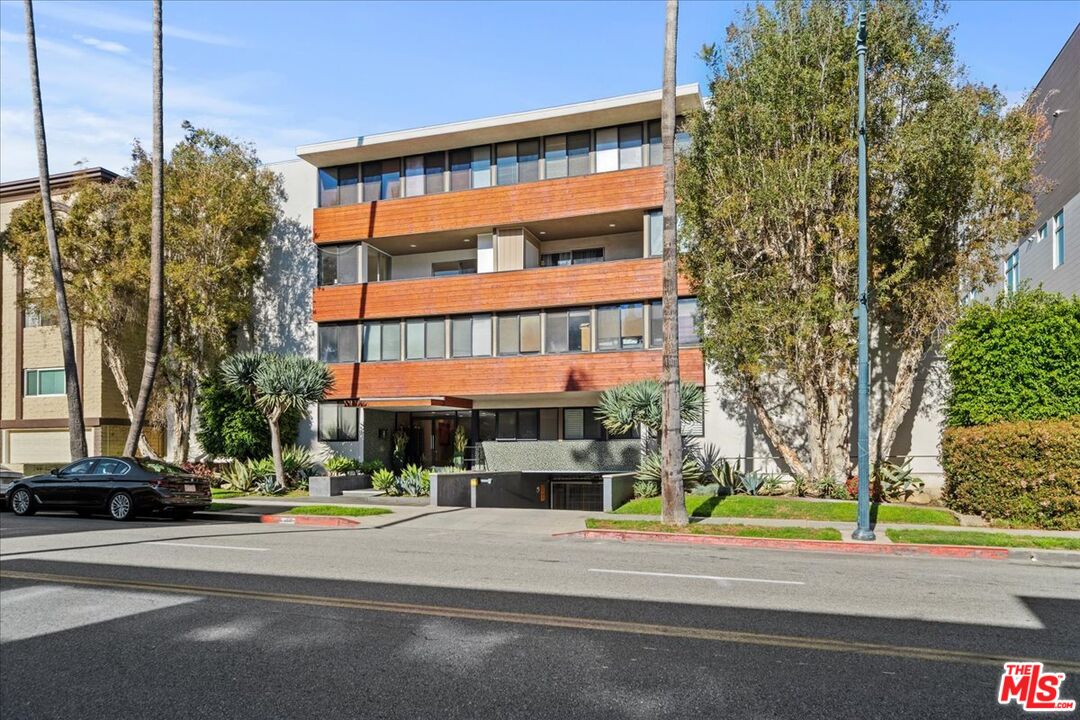 262 N Crescent Dr Unit: 3A