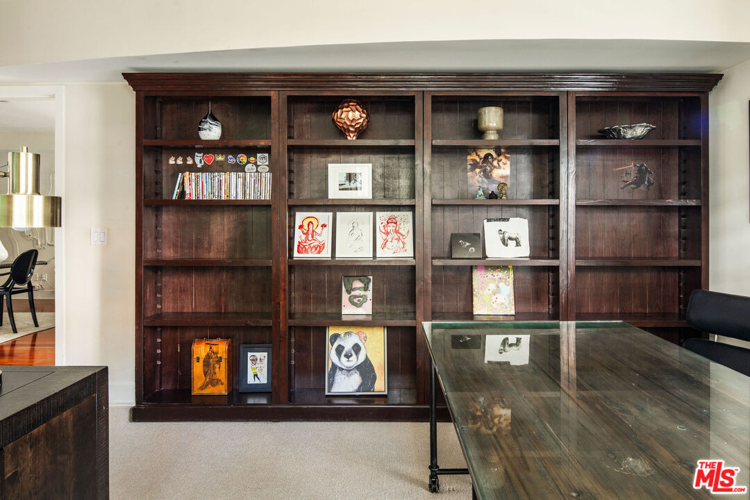 8788 Shoreham Drive Unit: 10