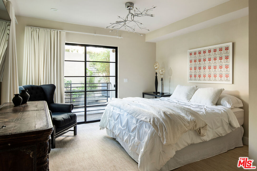 8788 Shoreham Drive Unit: 10